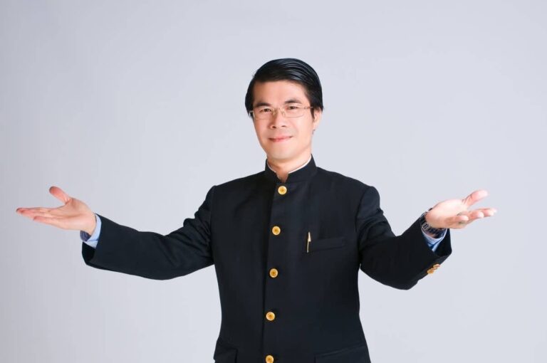 名譽理事長 舒國文 微演説家